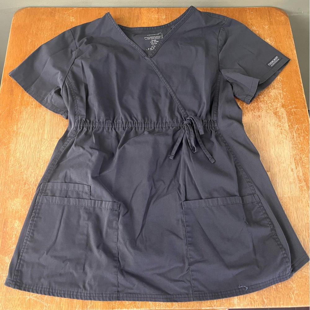 Cherokee Maternity Scrub Top M